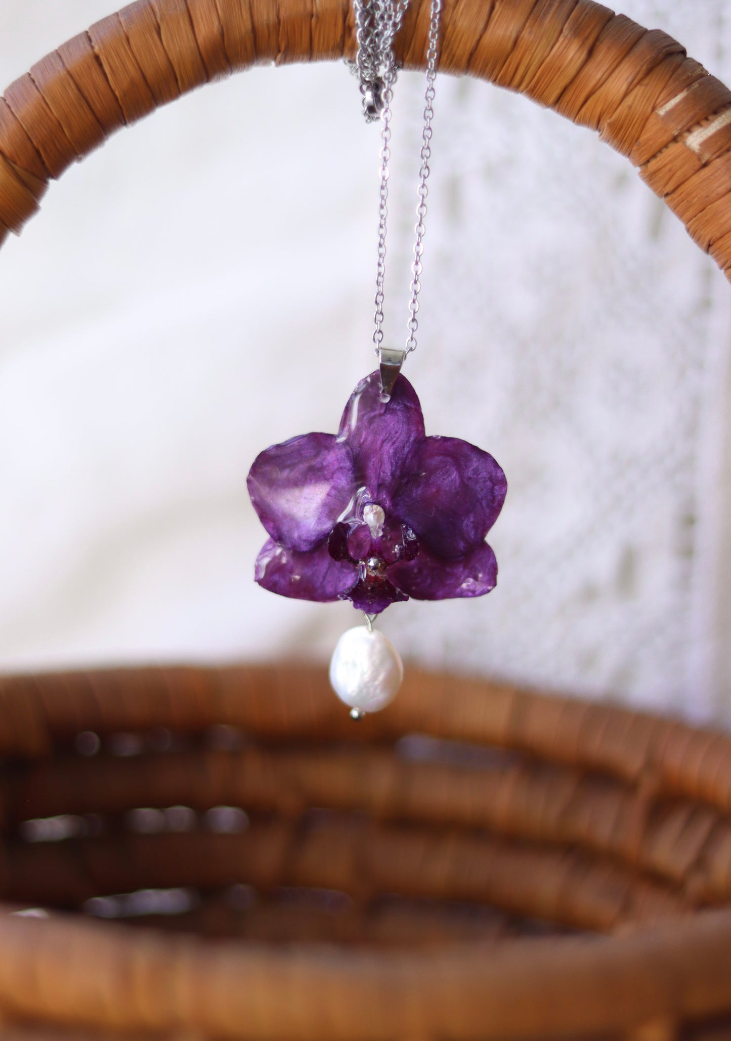 Orchid & Freshwater Pearl Necklace