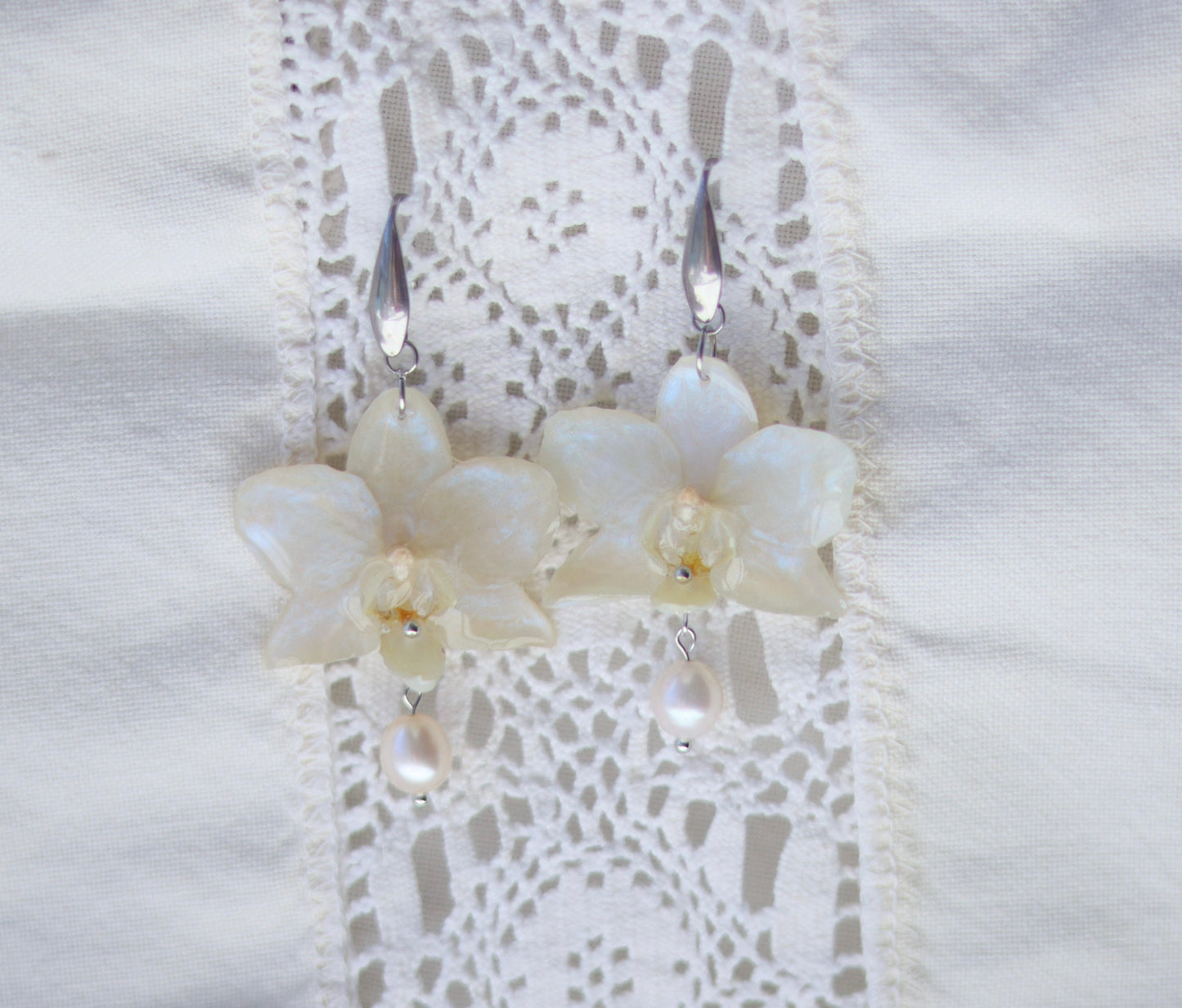 Orchid & Freshwater Pearl Earrings