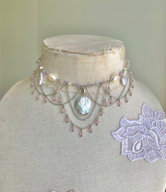 Rosé Pearl Necklace